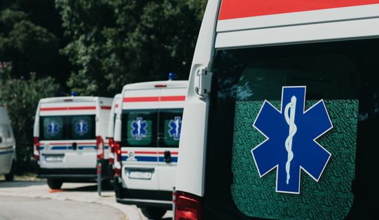 黑山救护车转运病人过路高速收费吗?